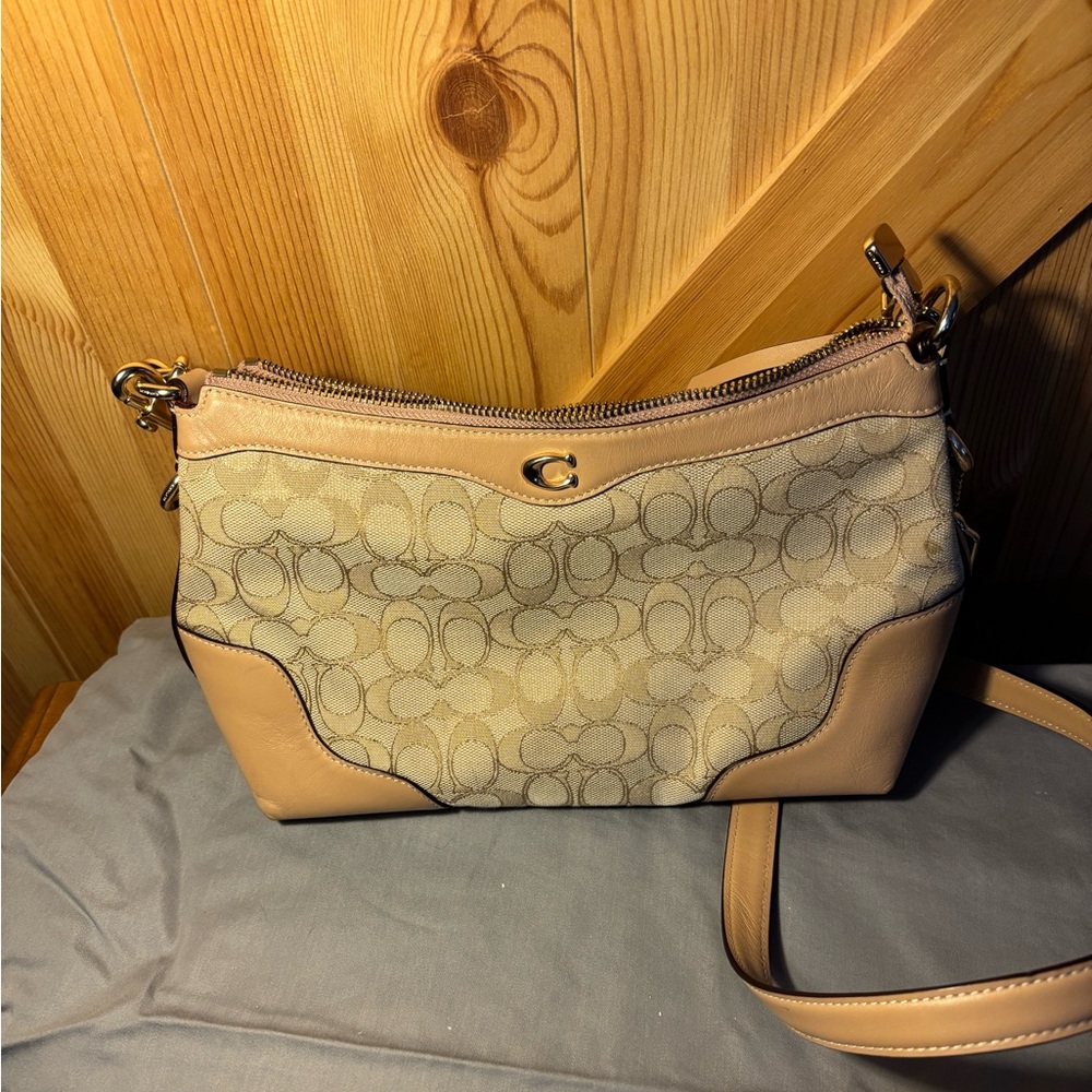 Coach shoulder/crossbody bag, gently used